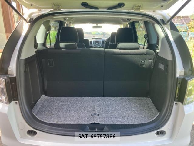 Mazda MPV 2007-03 8880990-11