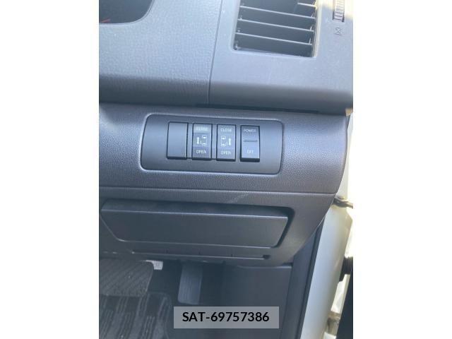 Mazda MPV 2007-03 8880990-20