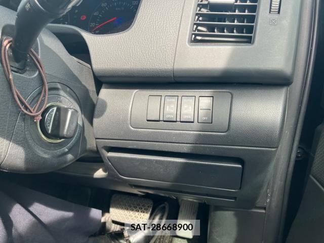 Mazda MPV 2007-09 8880988-9
