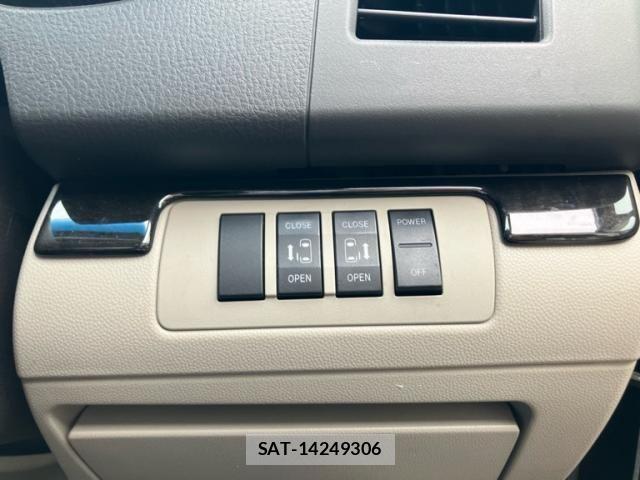 Mazda MPV 2008-02 8880987-18