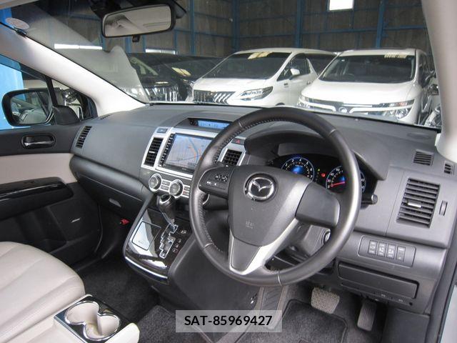 Mazda MPV 2016-02 7358907-15
