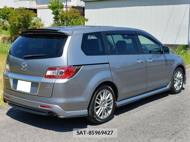 Mazda MPV 2016-02 7358907-1
