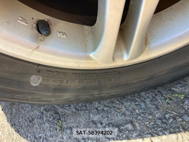 Mazda MPV 2012-09 8830582-10