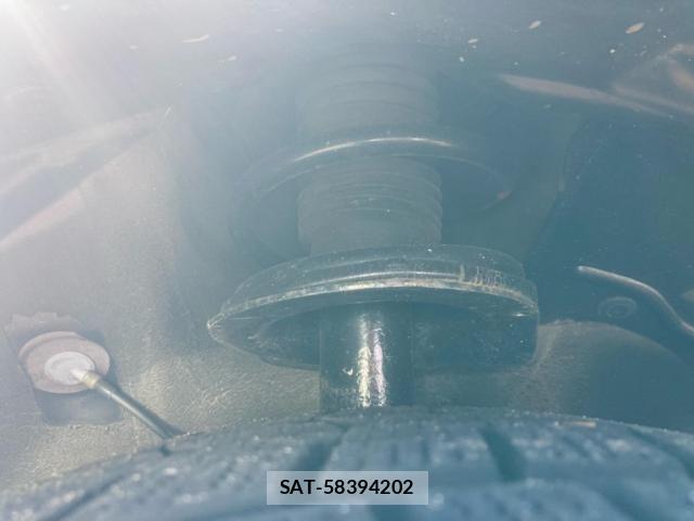 Mazda MPV 2012-09 8830582-11