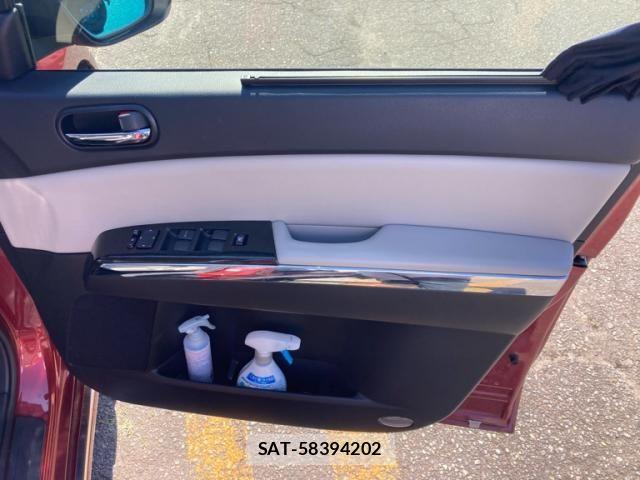Mazda MPV 2012-09 8830582-16