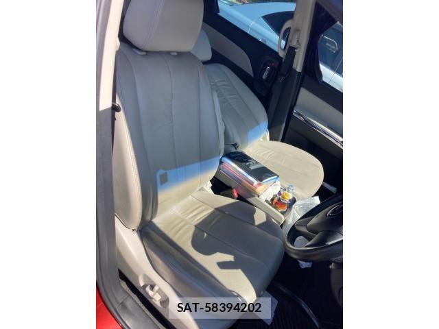 Mazda MPV 2012-09 8830582-17