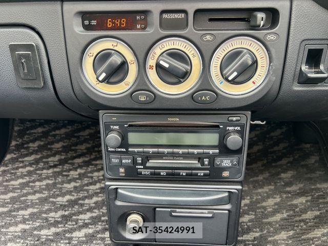 Toyota MR-S 2002-12 1413690-18