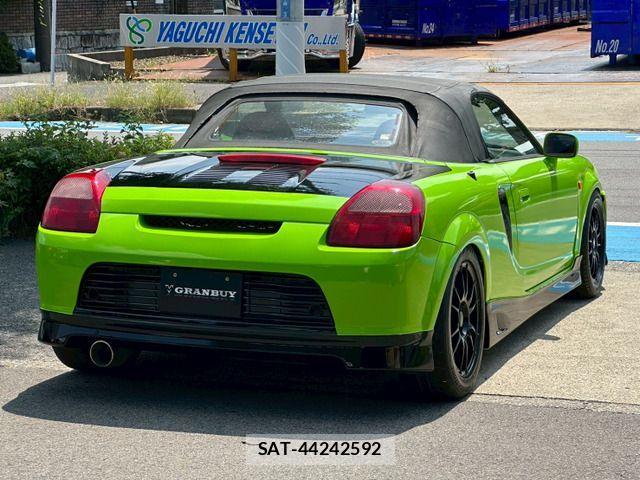 Toyota MR-S 2002-04 1586439-12