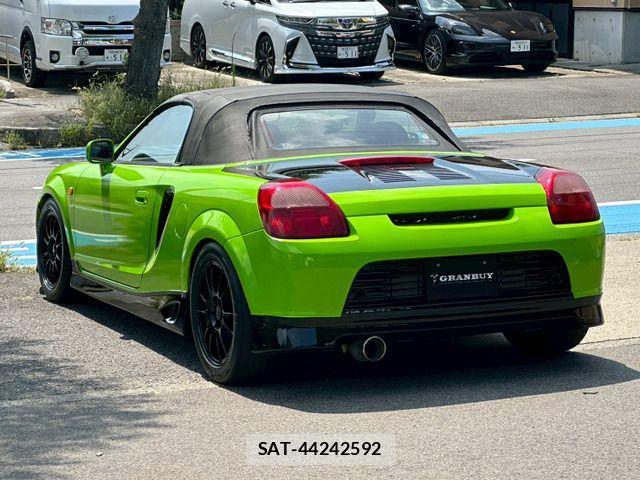 Toyota MR-S 2002-04 1586439-13