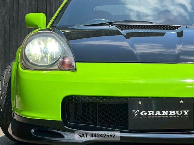Toyota MR-S 2002-04 1586439-17