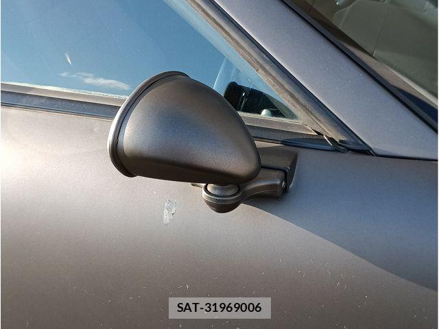Toyota MR-S 2004-03 6677043-12