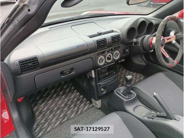 Toyota MR-S 1999-12 7222277-17