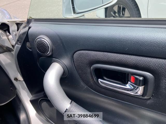 Toyota MR-S 2003-07 7328651-11