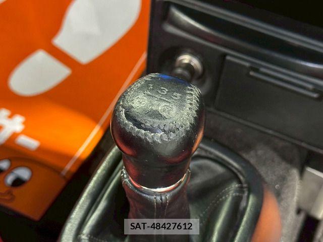 Toyota MR-S 2002-04 7358914-10