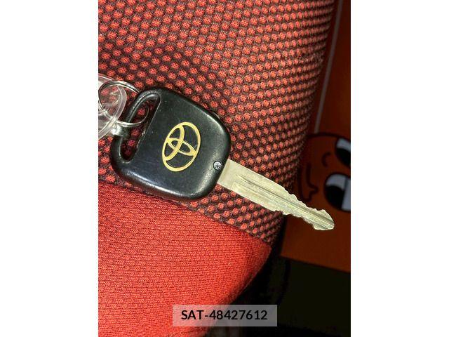 Toyota MR-S 2002-04 7358914-11