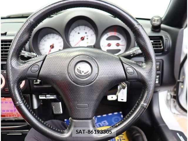 Toyota MR-S 2003-04 8100627-19