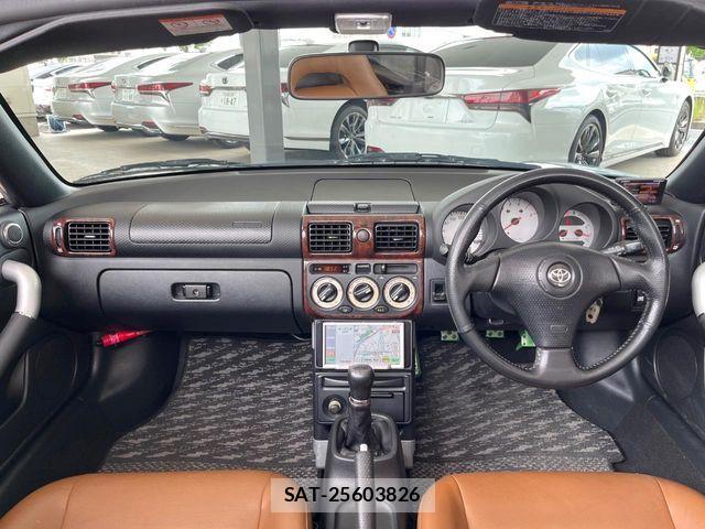 Toyota MR-S 2003-06 8208901-1