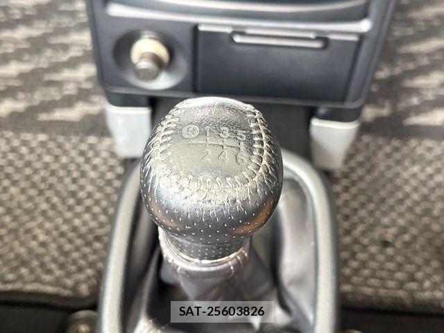 Toyota MR-S 2003-06 8208901-3