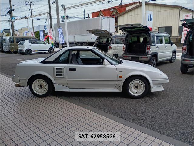 Toyota MR2 1987-08 8880996-3