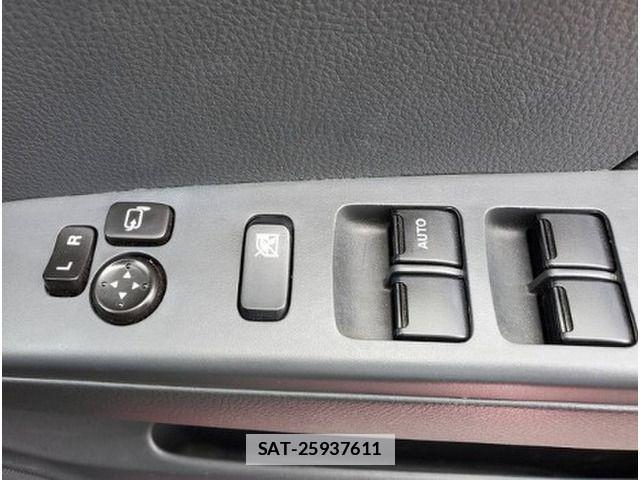 Suzuki MR WAGON 2013-08 1060545-19