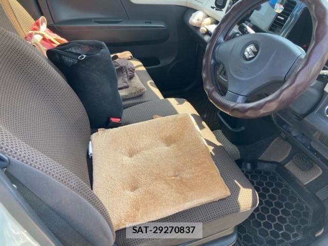 Suzuki MR WAGON 2013-09 6613476-10