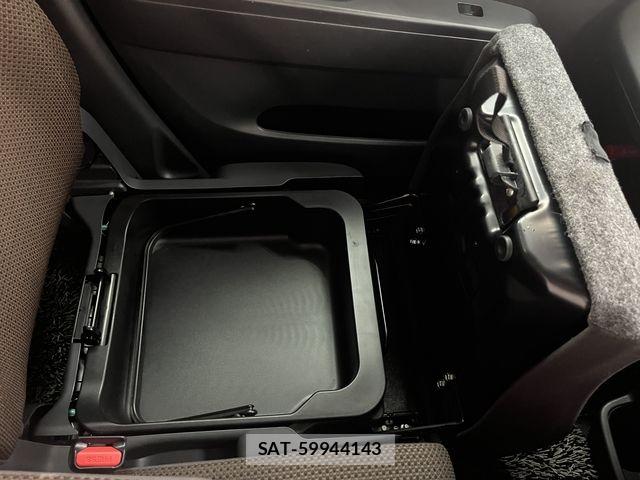 Suzuki MR WAGON 2011-08 7328643-11