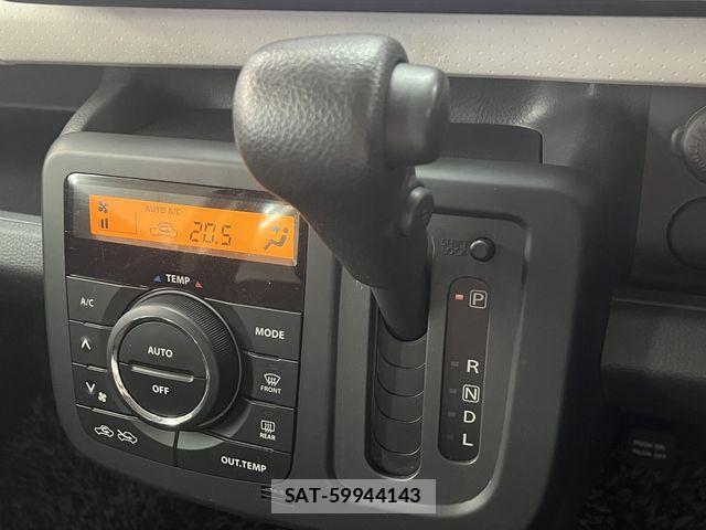 Suzuki MR WAGON 2011-08 7328643-19