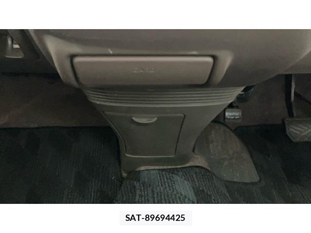 Suzuki MR WAGON 2009-12 7456089-12