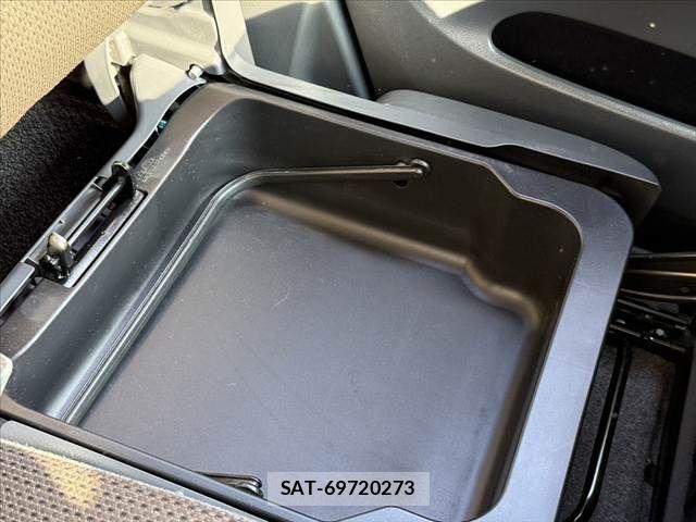 Suzuki MR WAGON 2012-11 7787353-25