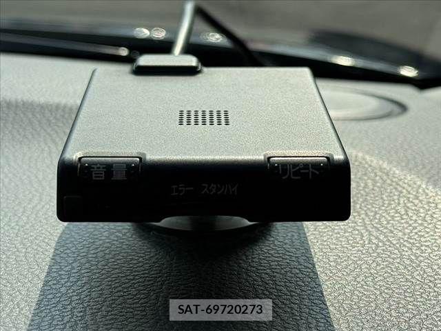 Suzuki MR WAGON 2012-11 7787353-4