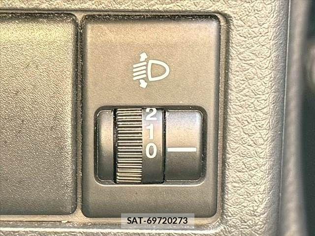 Suzuki MR WAGON 2012-11 7787353-5