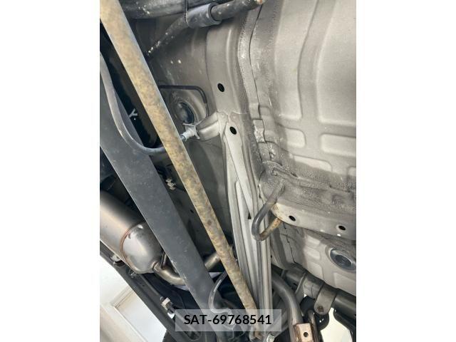 Suzuki MR WAGON 2014-02 8036968-9