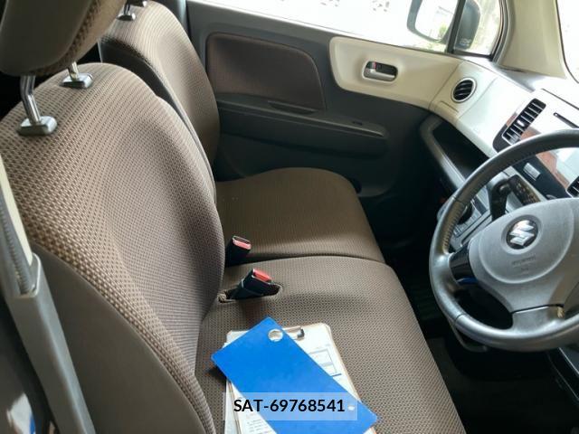 Suzuki MR WAGON 2014-02 8036968-11