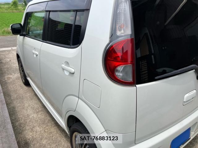 Suzuki MR WAGON 2012-04 8036969-5