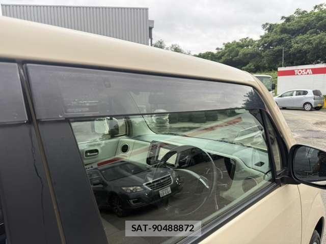 Suzuki MR WAGON 2013-08 8036959-25
