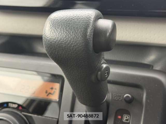 Suzuki MR WAGON 2013-08 8036959-29