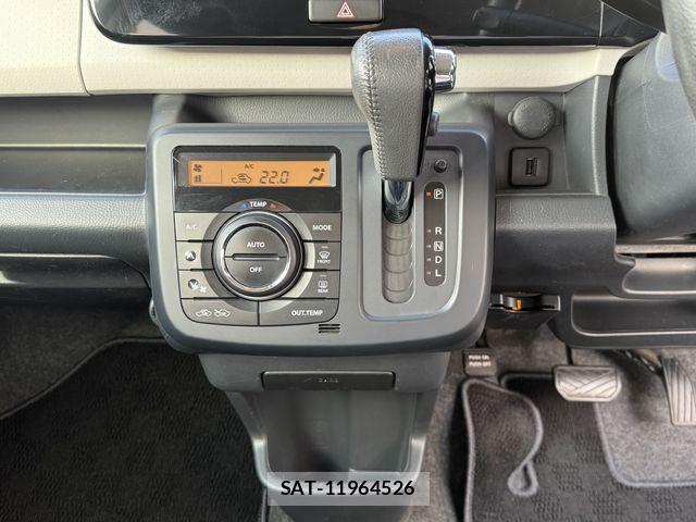 Suzuki MR WAGON 2012-07 8208897-17