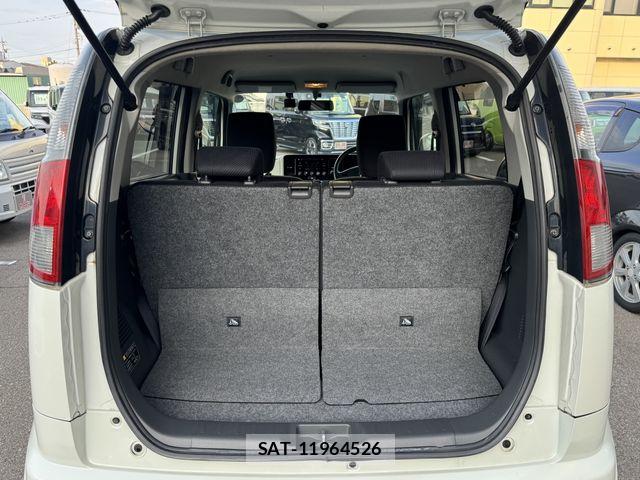 Suzuki MR WAGON 2012-07 8208897-23