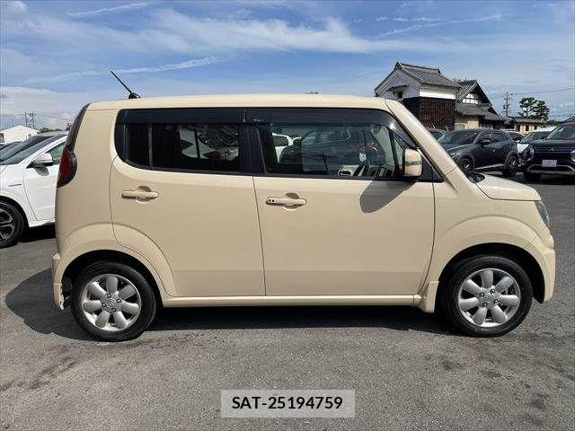 Suzuki MR WAGON 2012-04 8246022-14