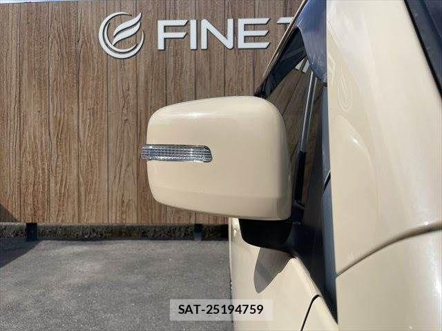 Suzuki MR WAGON 2012-04 8246022-21