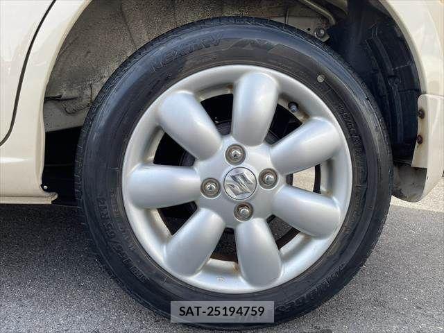Suzuki MR WAGON 2012-04 8246022-24