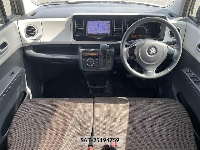 Suzuki MR WAGON 2012-04 8246022-2