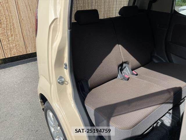 Suzuki MR WAGON 2012-04 8246022-7