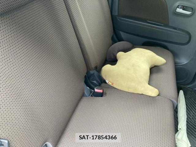 Suzuki MR WAGON 2011-08 8315672-13