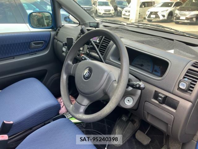 Suzuki MR WAGON 2002-04 8336932-3