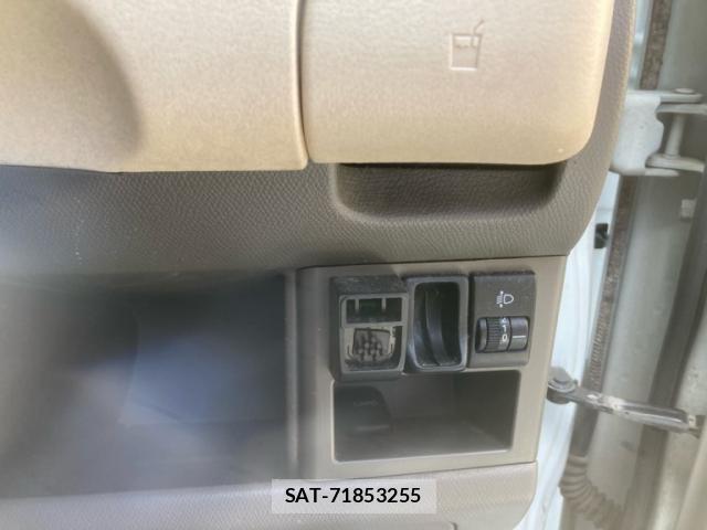 Suzuki MR WAGON 2010-06 8355074-16