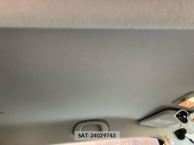 Suzuki MR WAGON 2011-09 8355075-16
