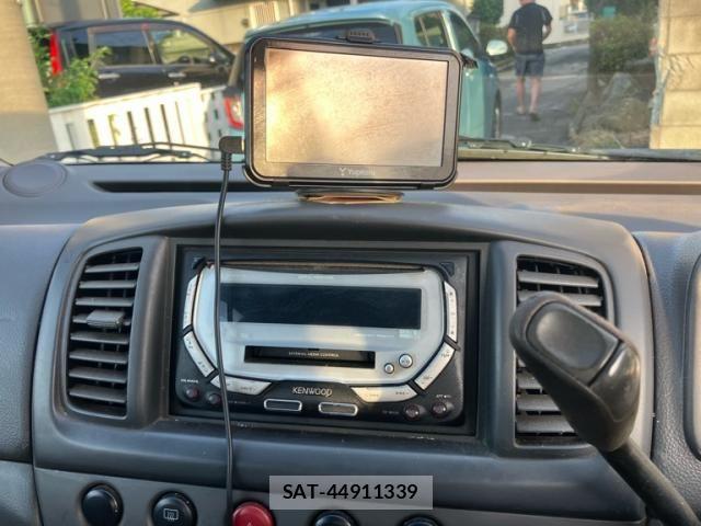 Suzuki MR WAGON 2004-08 8660439-15