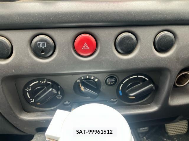 Suzuki MR WAGON 2004-03 8830583-17