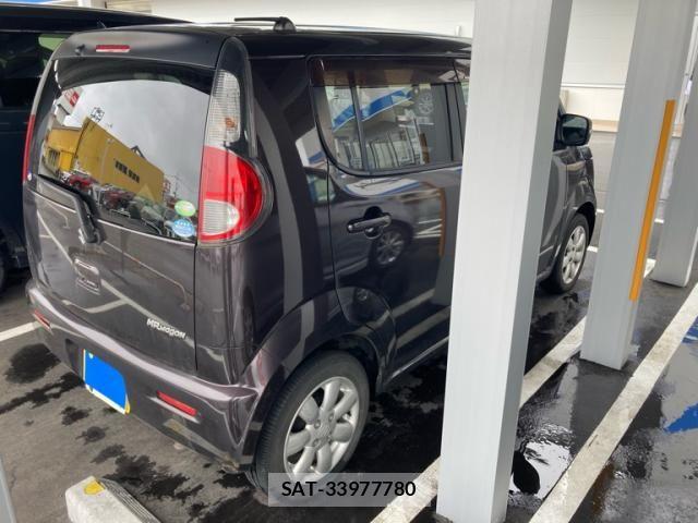 Suzuki MR WAGON 2011-11 8315673-4